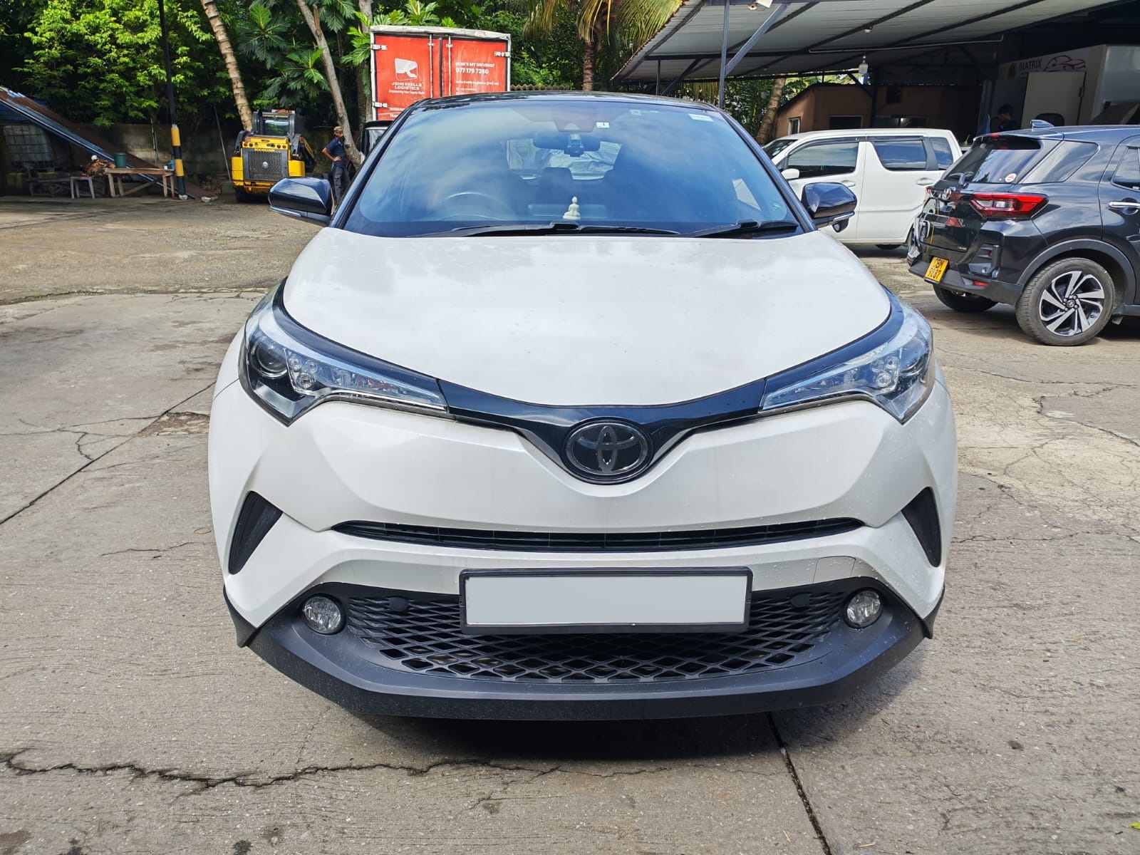 Toyota C-HR G LED / NGX50